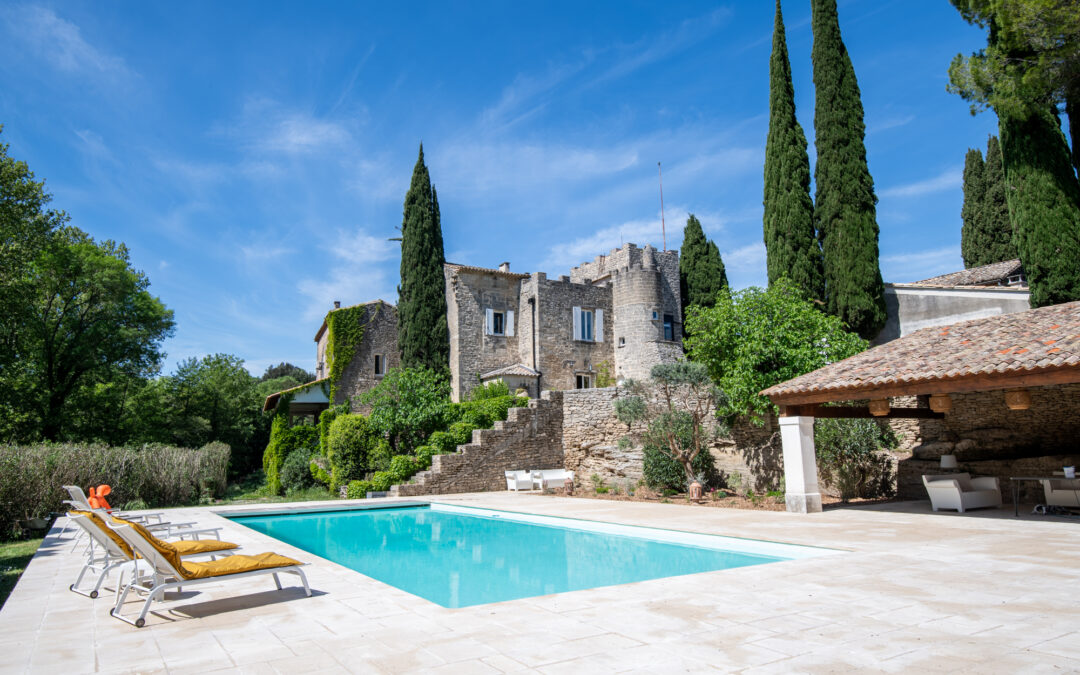 Uzès, joyau du Gard : découvrez le Château Les Boissières