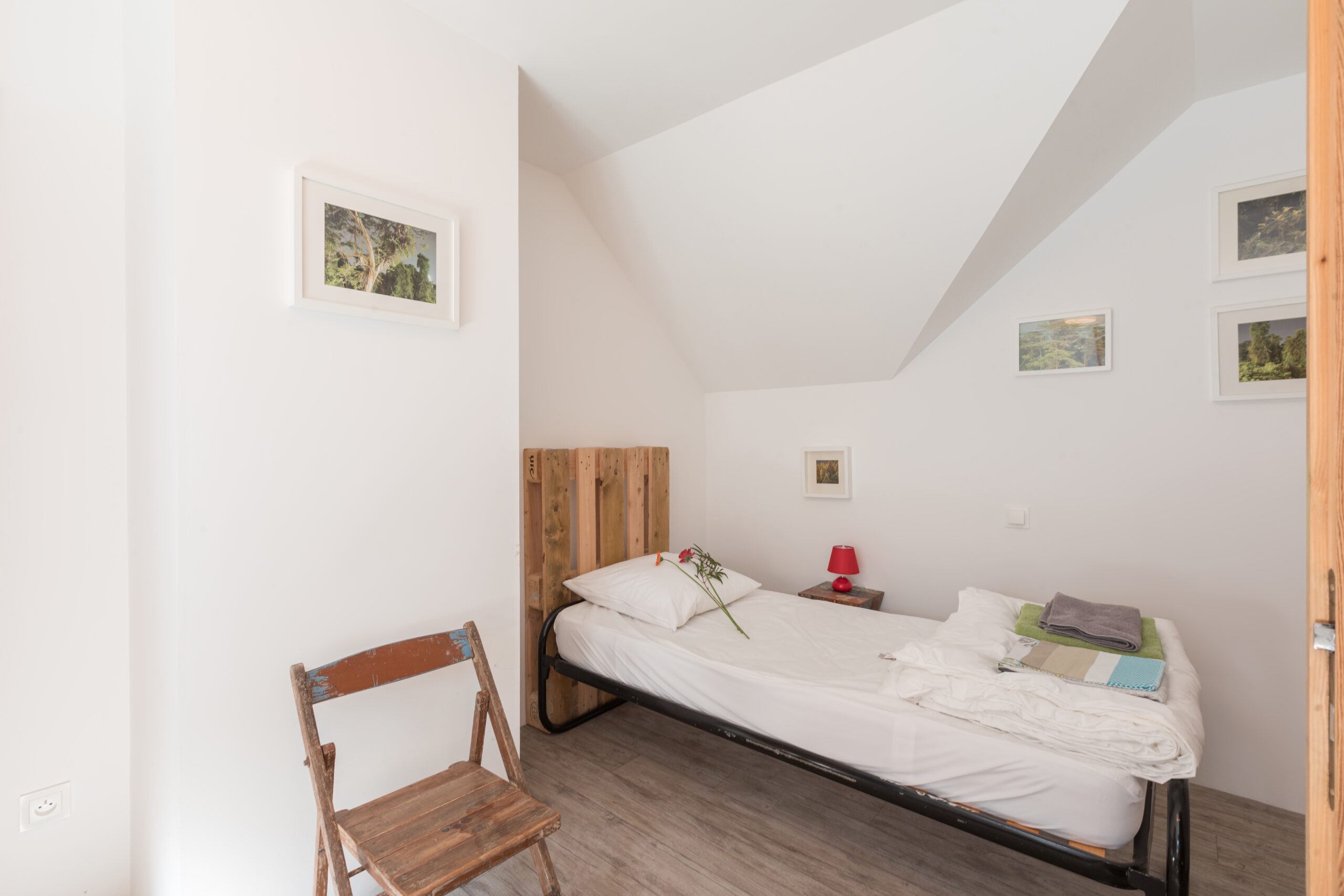 Chambre double en bois du lodge La Désirade, Linthal, Vosges du Sud