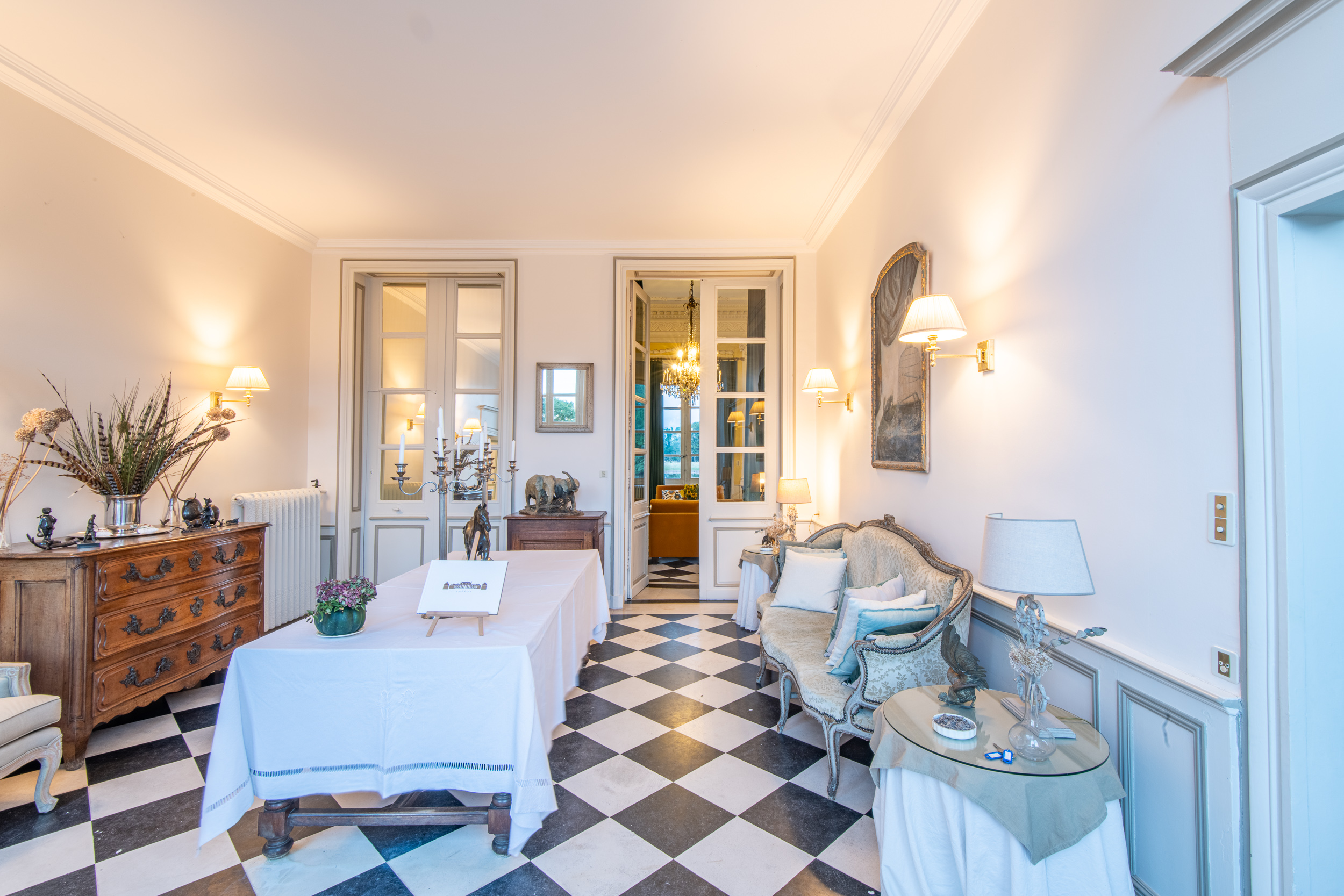 Château Les Louteaux Lounge