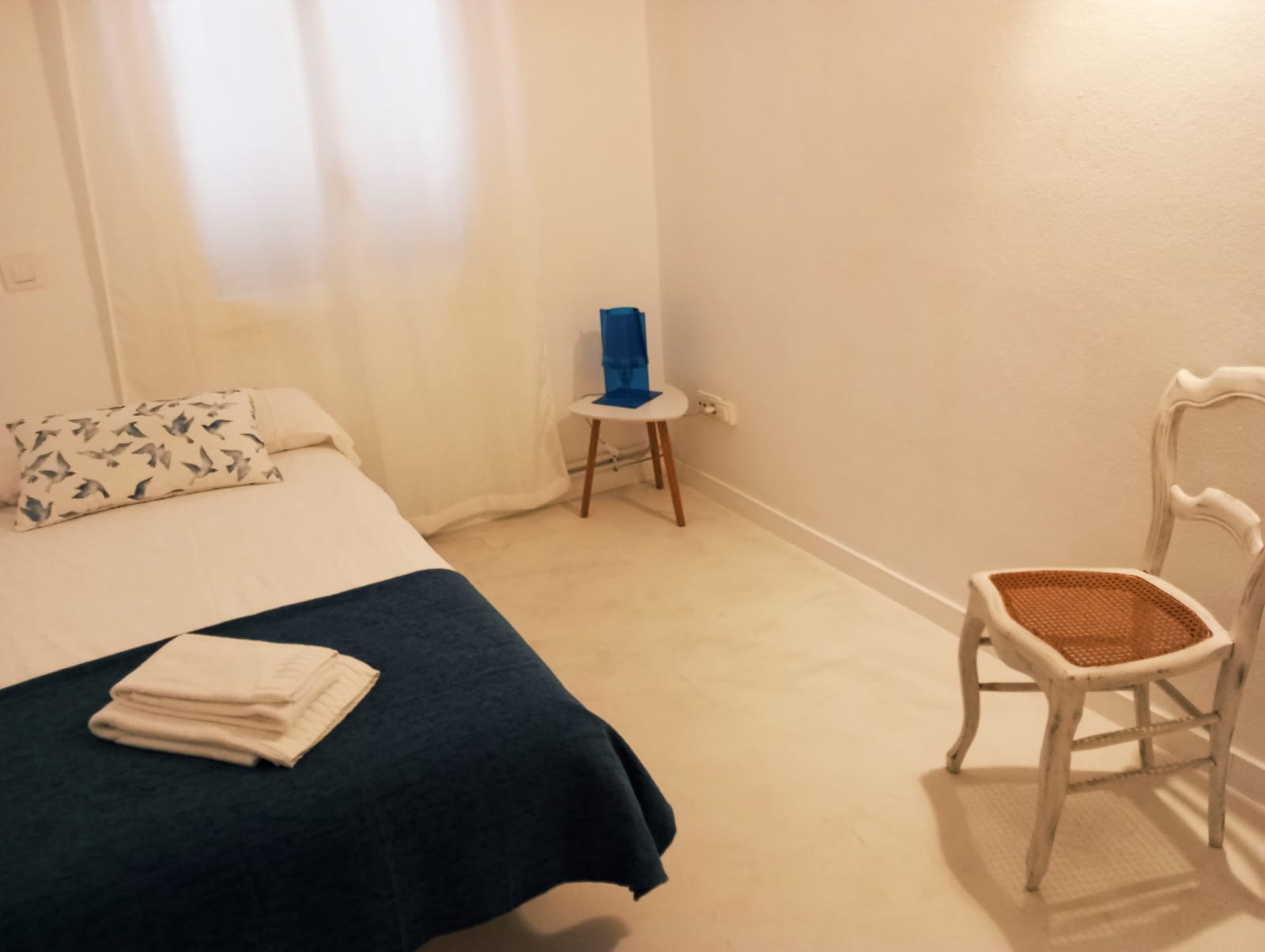 Habitación 4 de la Maison de Torret, cama individual, Menorca