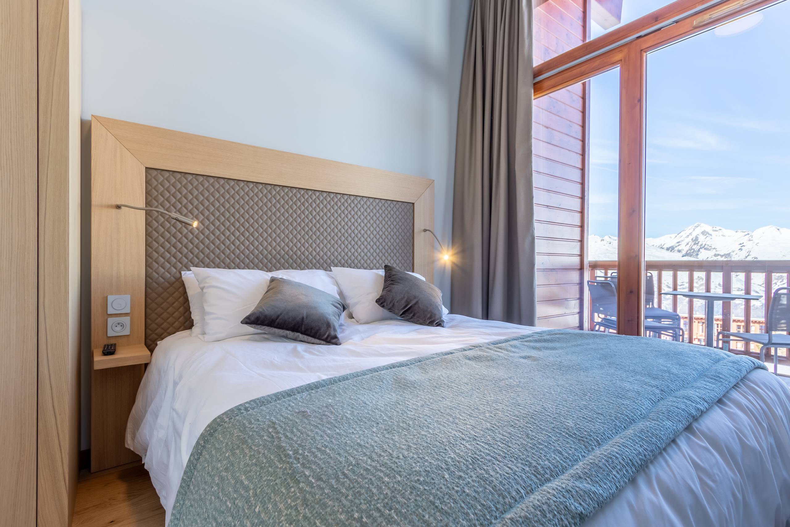 Chambre 1 — Monarque 1002